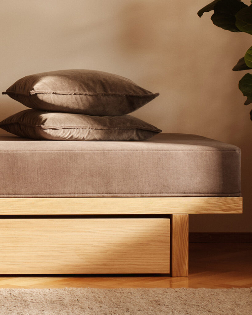 Daybed mit Wooly-Stoff